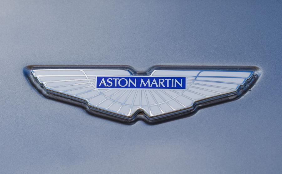 Логотип Aston Martin RapidE Concept 2015 года  (фото 9 из 12)